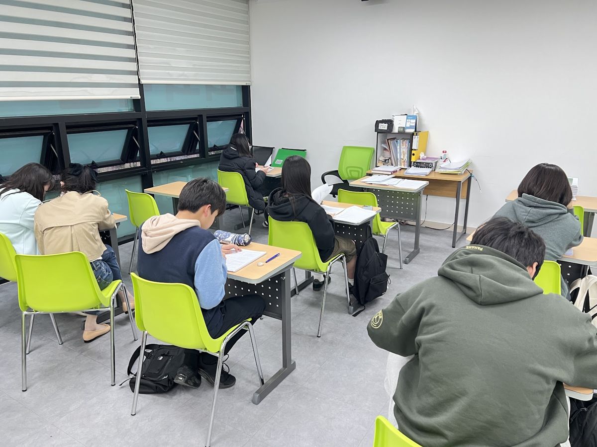 오름클래스 다산한강초 학원 내부