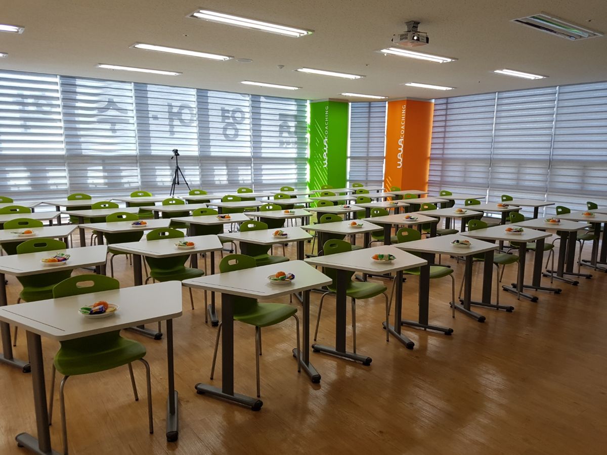 오름클래스 대건중 학원 내부