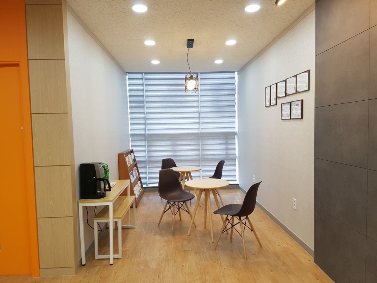 오름클래스 대건중 학원 내부