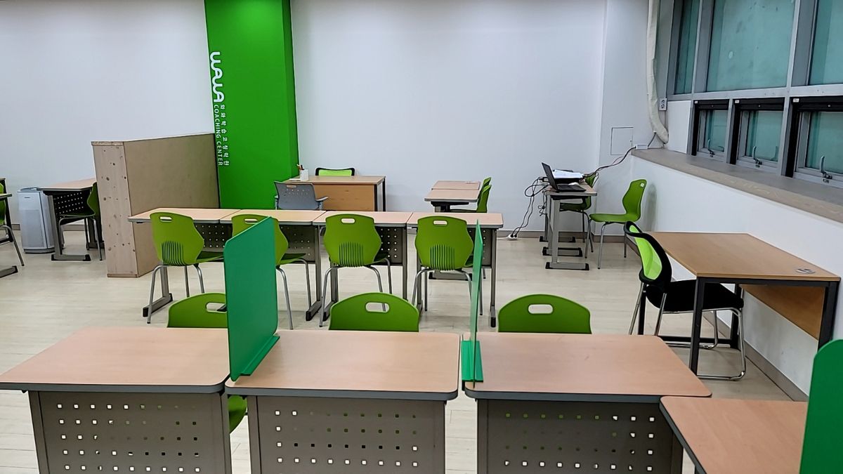 오름클래스 진건중학교 학원 내부